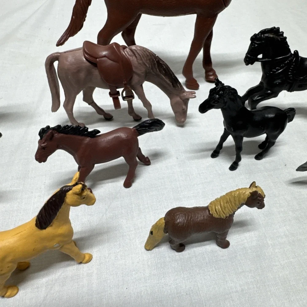 Vintage Miniature Horse Lot of 12 Toy Figures Plastic Resin Schleich Safari